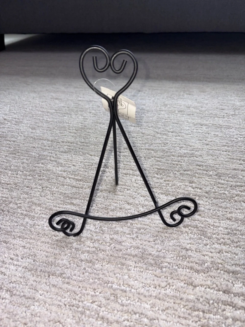 Decorative Black Metal Easel Stand for Decorative Tile with Heart Design 9.5”